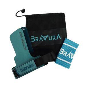 1 par de calleras aceron grip azules, 1 par de muñequeras a juego y bolsa de transporte